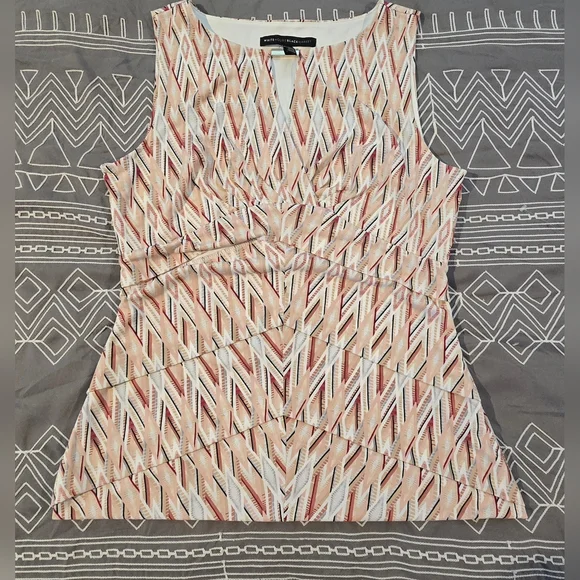 White House Black Market Diamond Pattern Tank Top Size Medium - Picture 1 of 7